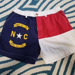 Chubbies Men's North Carolina Flag Shorts 4" Size Large